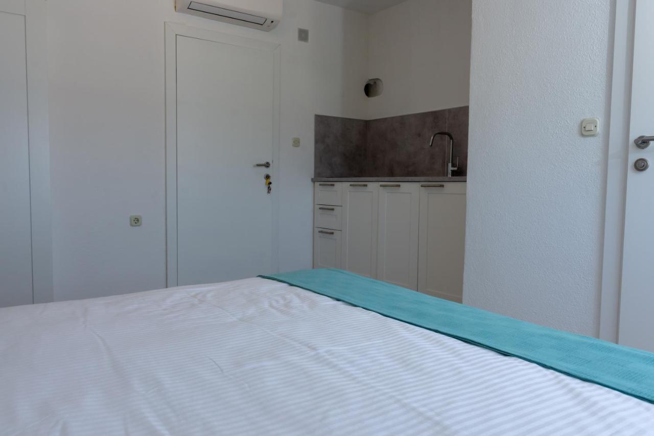 The View Split. Highlight With Roof-Top-Terrace And Pool Kaštela Extérieur photo